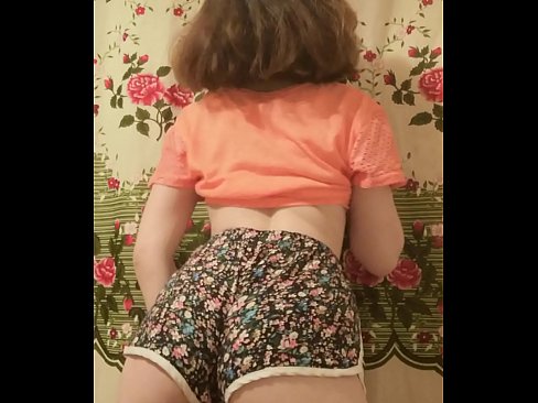 ❤️ Sexy mladá kočka svléká šortky před kamerou. ❌ Šukání video u cs.super-vip.top ️❤