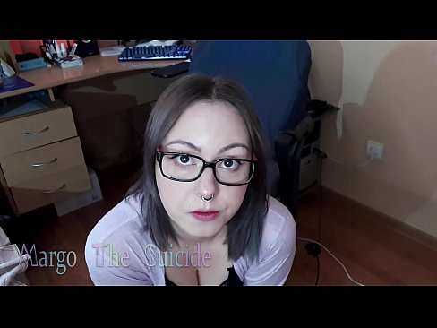 ❤️ Sexy holka s brýlemi kouří dildo hluboko na kameru ❌ Šukání video u cs.super-vip.top ️❤