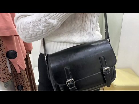 ❤️ Veřejná masturbace mladé feny FeralBerry s dildem ve fitku ❌ Šukání video u cs.super-vip.top ️❤